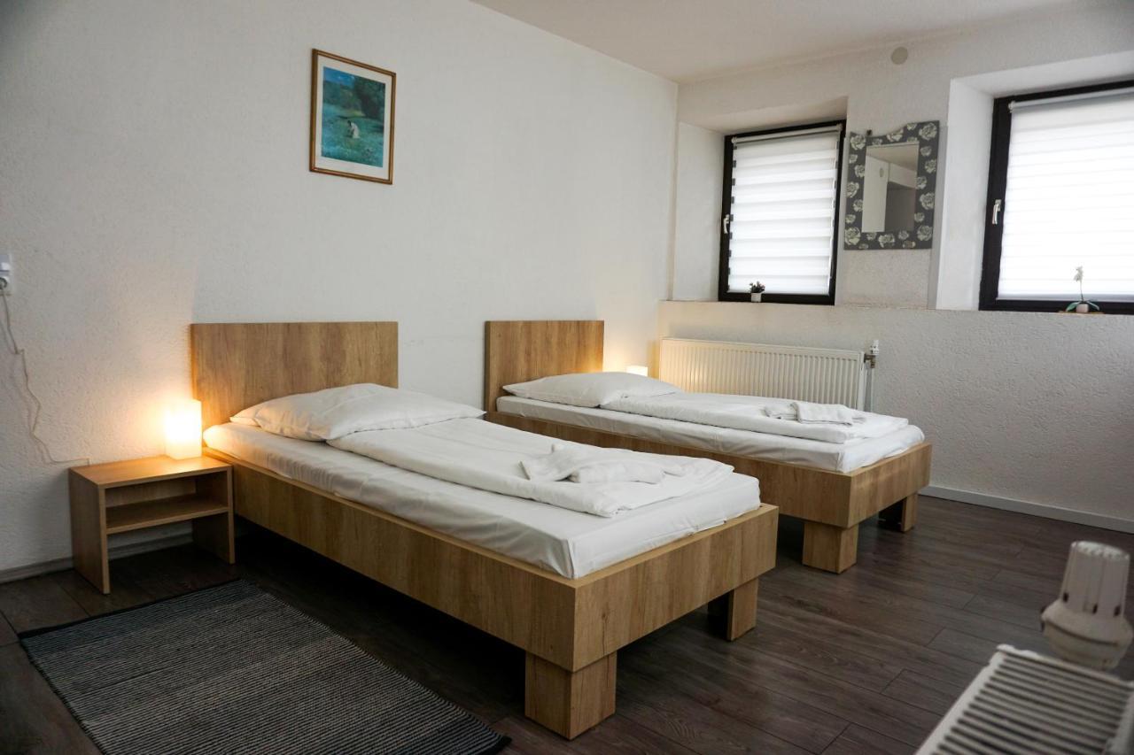 Hotel Kreuz Schwaebisch Gmuend Luaran gambar