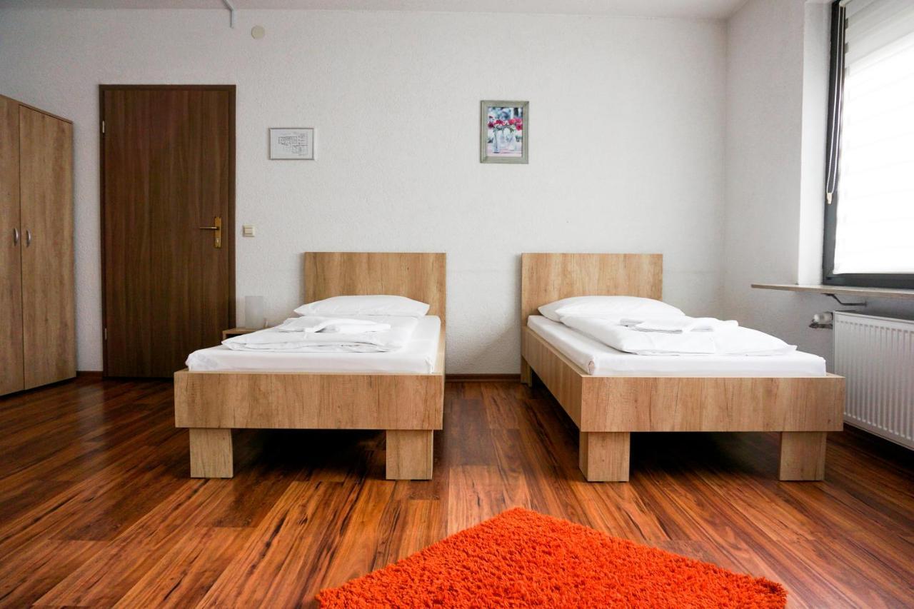 Hotel Kreuz Schwaebisch Gmuend Luaran gambar