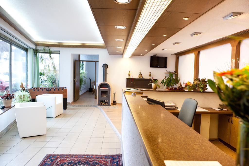 Hotel Kreuz Schwaebisch Gmuend Luaran gambar
